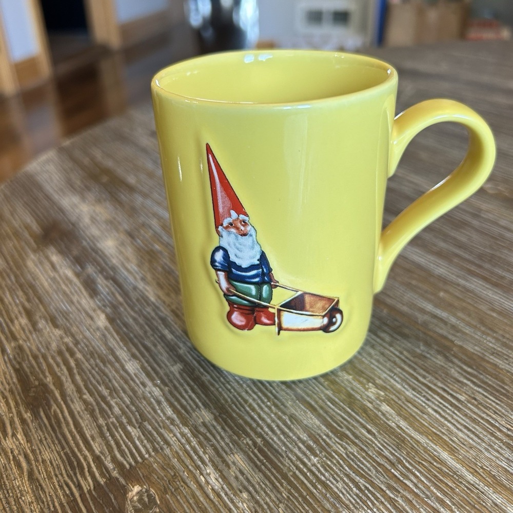 Vintage GNOME WITH WHEELBARROW MUG Cup Kiss That Frog